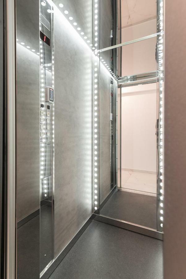 אתונה Vitruvius Smart Hotel & Spa מראה חיצוני תמונה