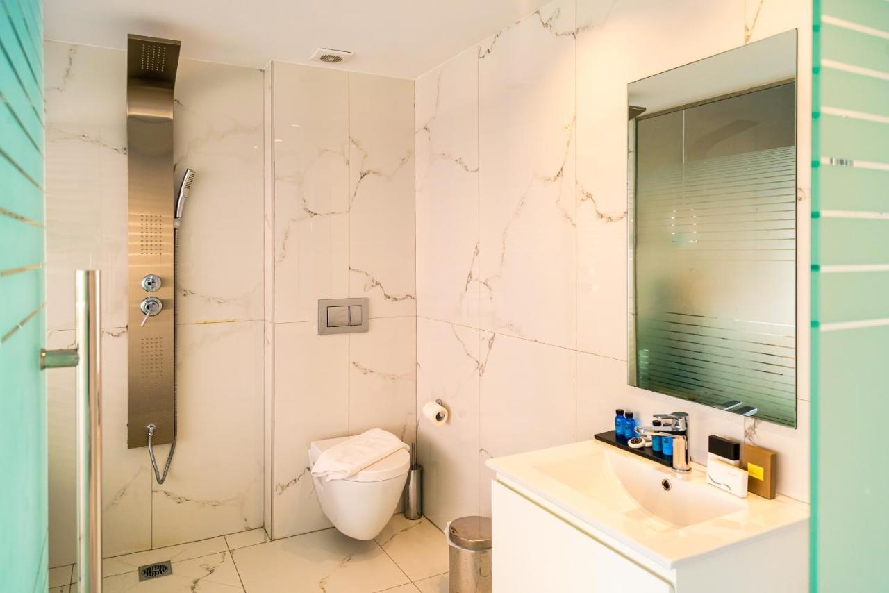 אתונה Vitruvius Smart Hotel & Spa מראה חיצוני תמונה